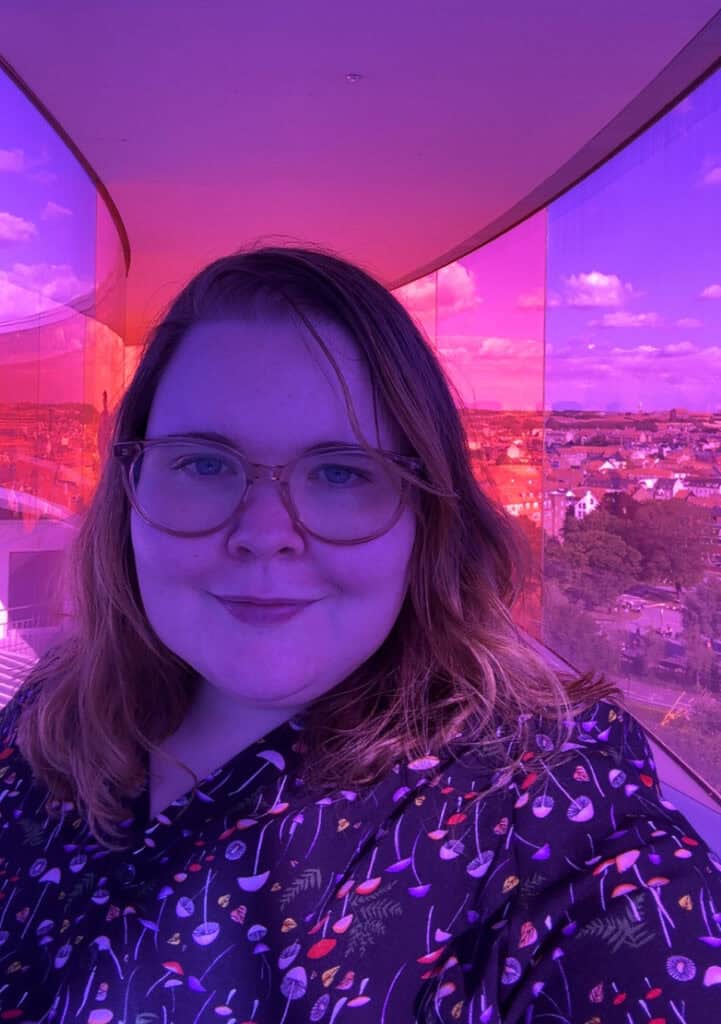 Sarah i YourRainbowPanorama ARoS